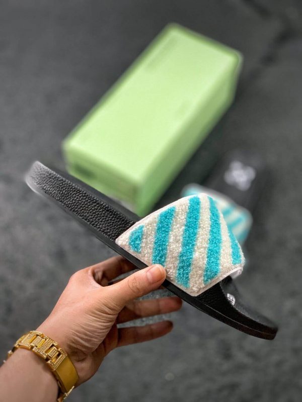 OFF-WHITE FLYKNIT STRIPE SLIDES