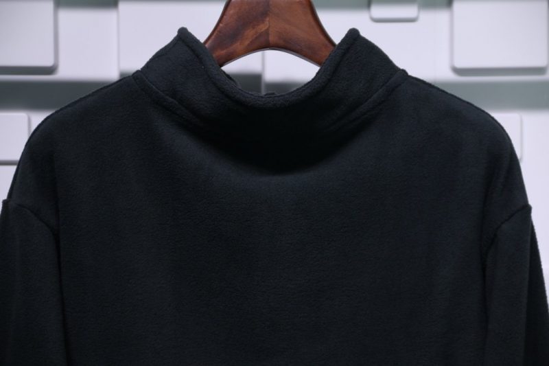 FEAR OF GOD ESSENTIALS POLAR FLEECE HALF-ZIP SWEATER REPLICA - Image 12