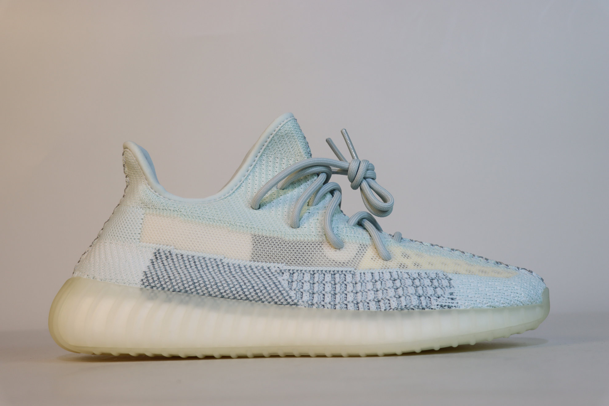 YEEZ 350 V2 CLOUD WHITE REFLECTIVE REPLICA FW 5317 - Image 2