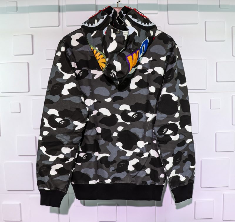 A BATHING APE BAPE SHARK 1ST CAMO DOUBLE HOODIE - Image 3