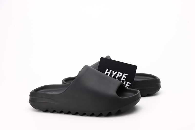 Yeezy Slides 'Onyx' Replica (Matte Upper) - Image 2