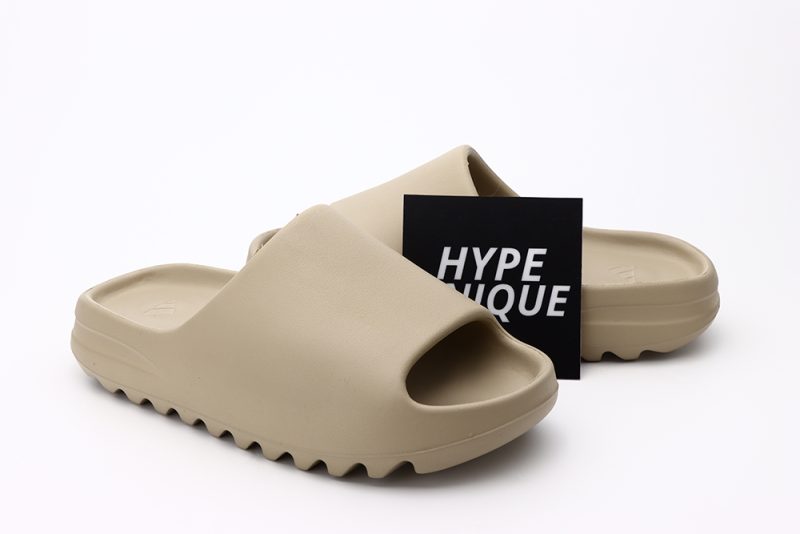 Yeezy Slides 'Pure' - Matte - Image 2