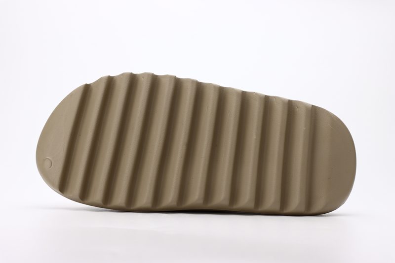 Yeezy Slides 'Pure' - Matte - Image 5
