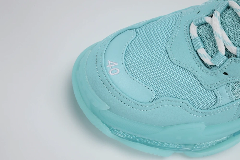 TRIPLE-S CRYSTAL BLUE - Image 3