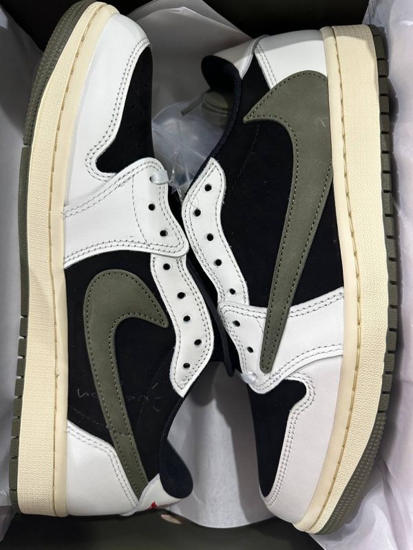 Travis Scott Air Jordan 1 Low OG “Olive” Sale Version
