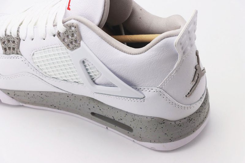 Air Jordan 4 Retro 'White Oreo'
