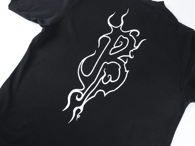 Outline Flame Letter Print T-Shirt