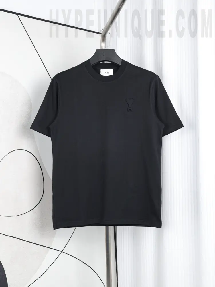 the black one AMI Paris Cotton Ami de Coeur T-shirt