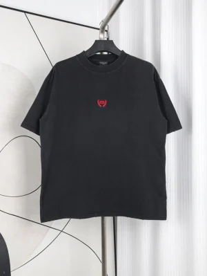 25SS Chest Red Embroidered T-Shirt