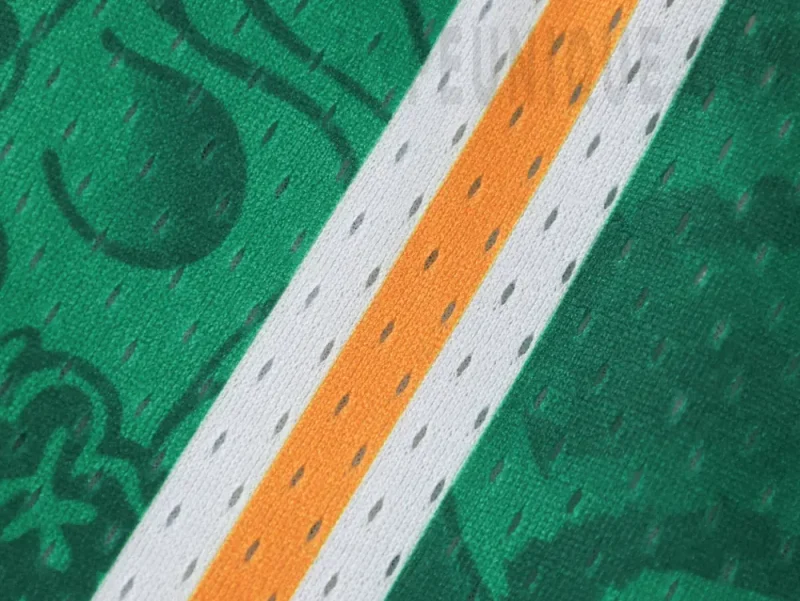 the white and yellow string
