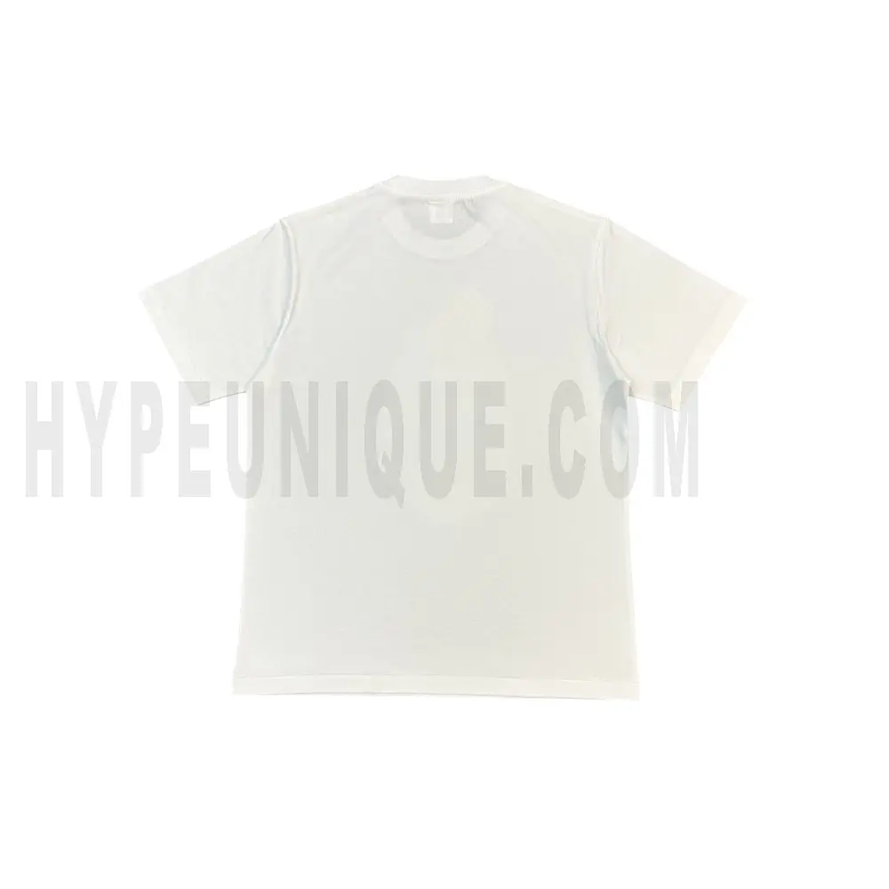 The back of the white clothes