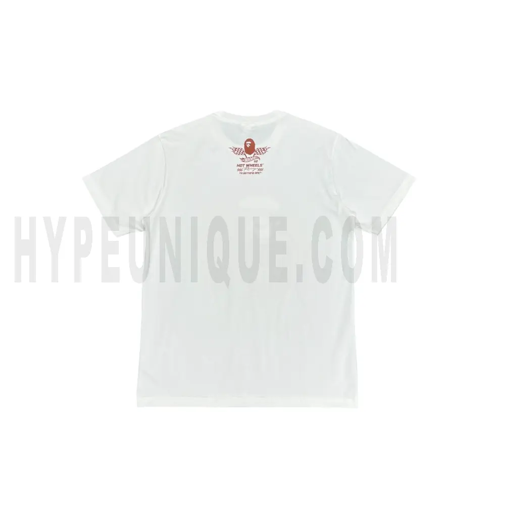 The back of the white clothes