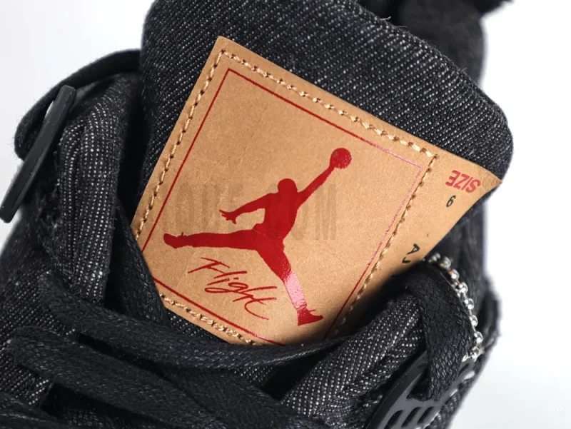 https://hypeunique.li/wp-content/uploads/2025/05/Jordan-4-Retro-Levis-Black-GS-Levis-Tag12-1.webp