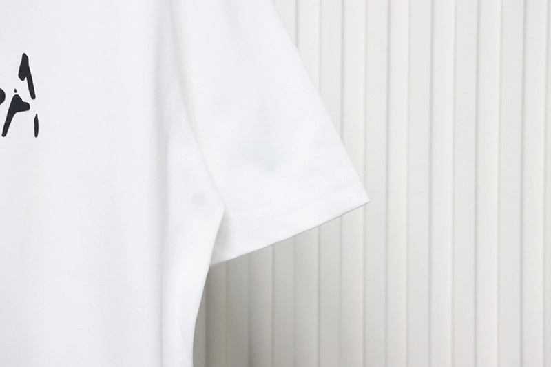 Mottled Letter Flocking Print T-Shirt