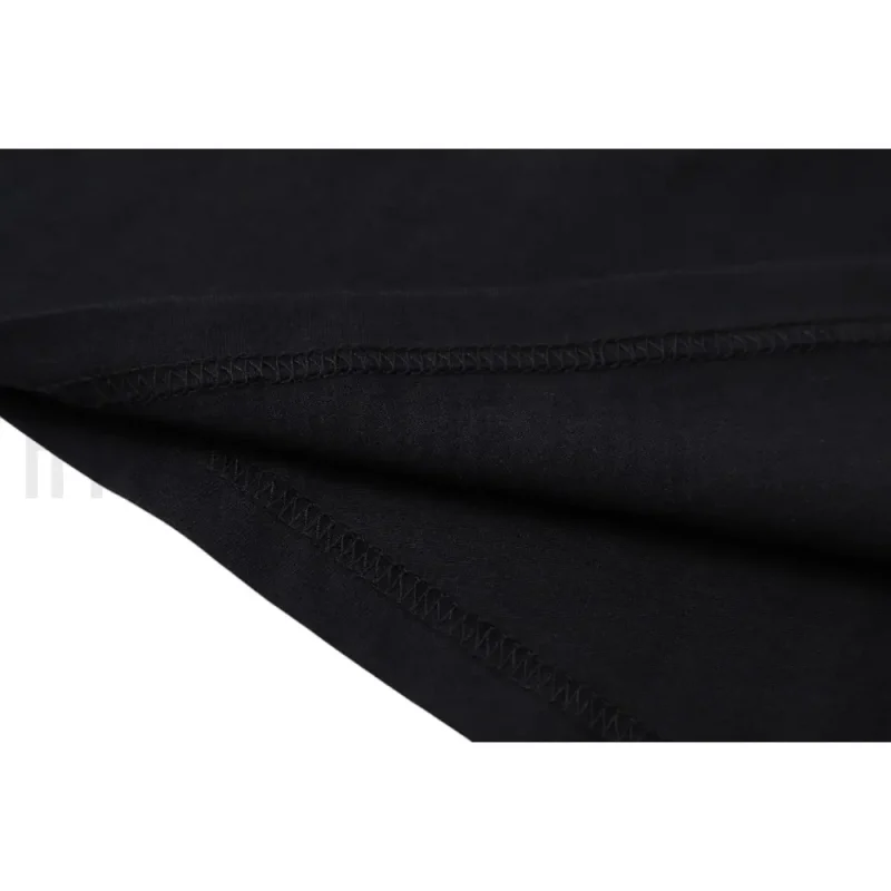 Expertly tailored from anti-crease luxury cotton
