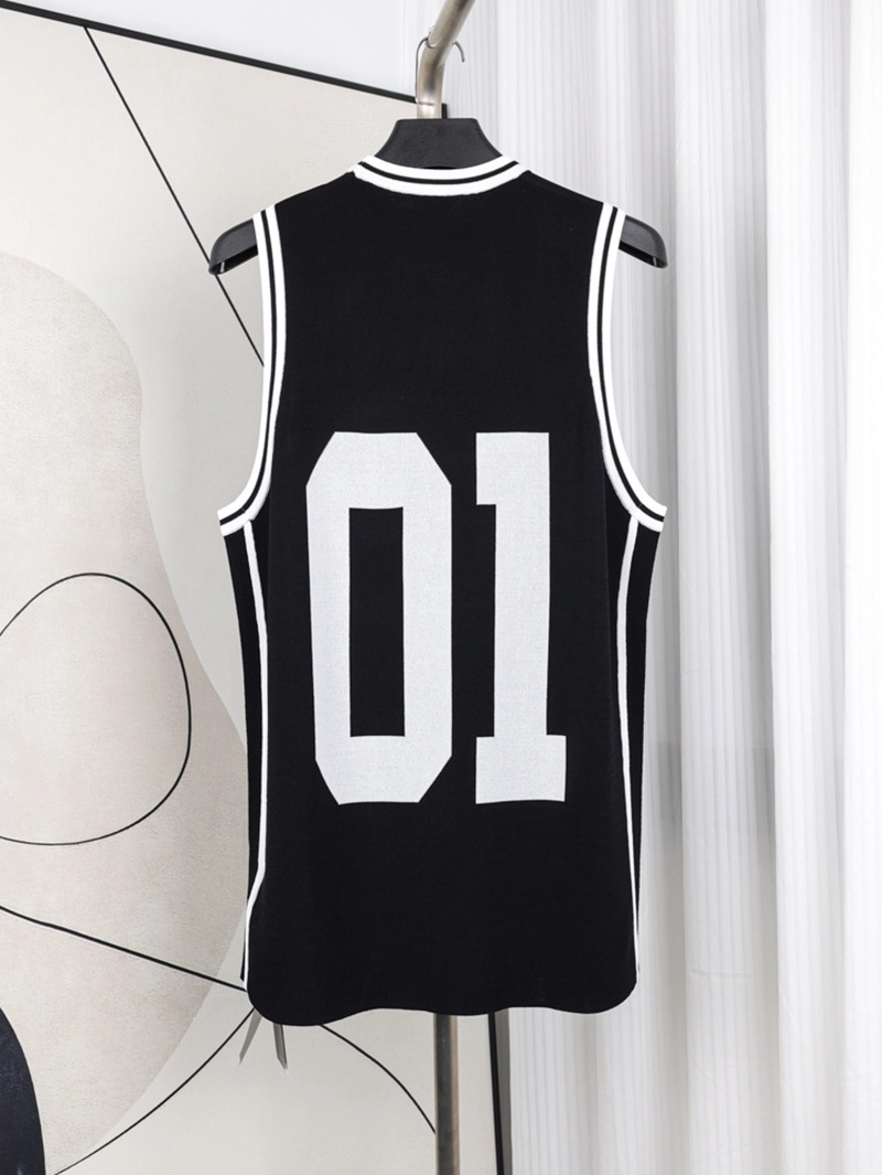 01 Logo Vest