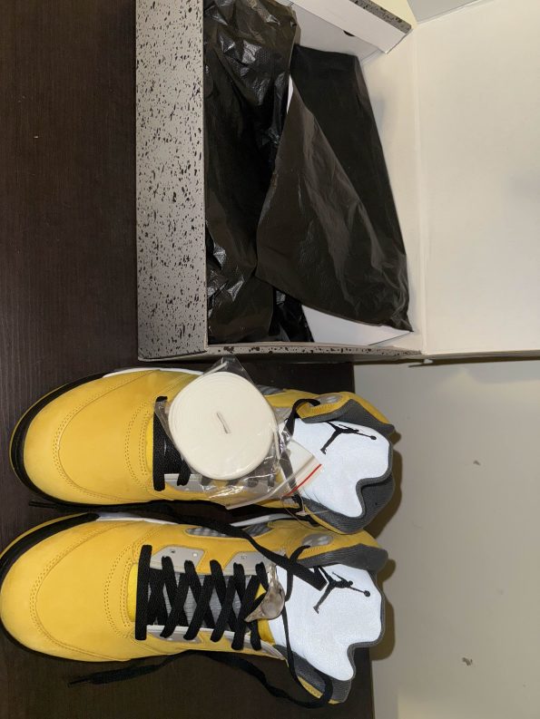 Image #1 from Sneakerliker233