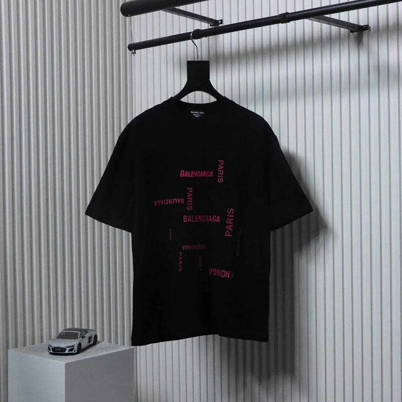 Pink Letter Logo Print T-Shirt