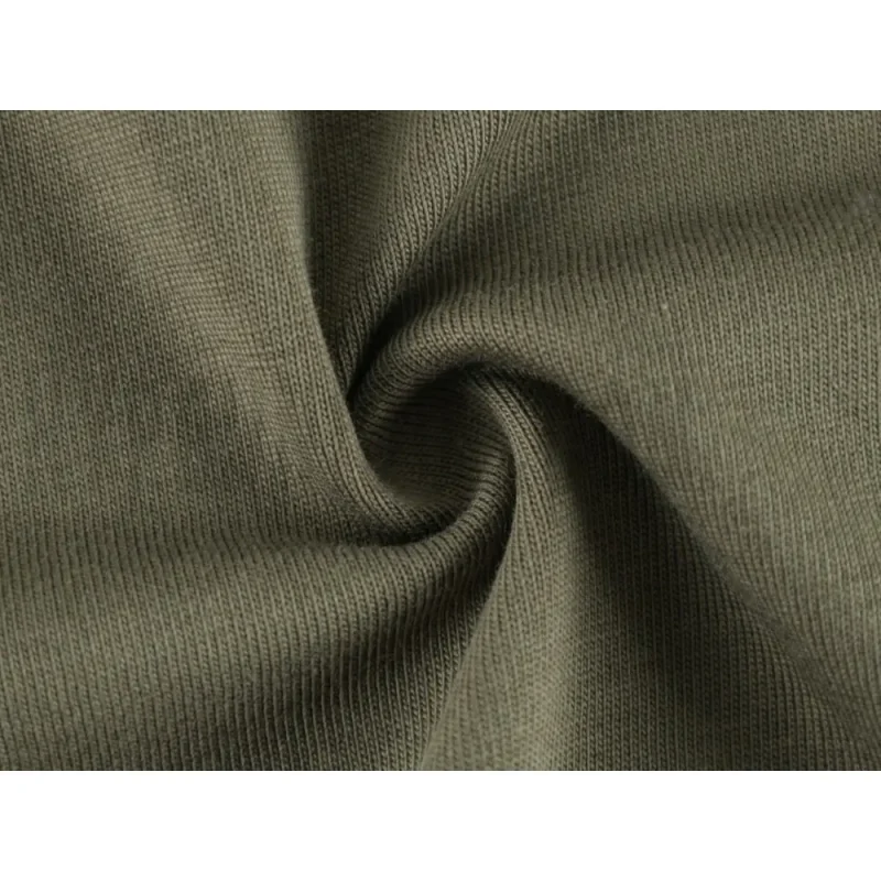 Precision-cut with wrinkle-resistant soft fabric.