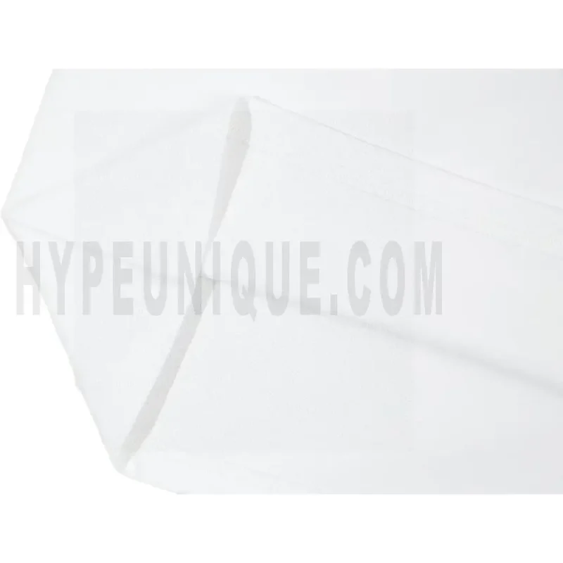 Precision-cut with wrinkle-resistant soft fabric.