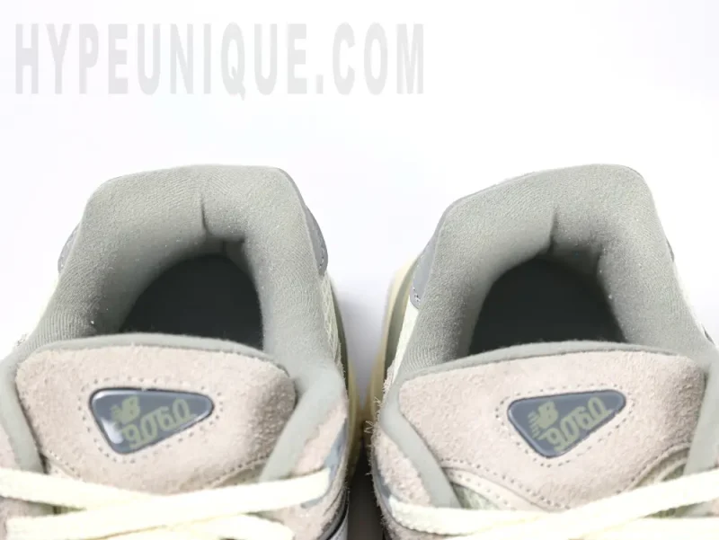 the shoe mouth