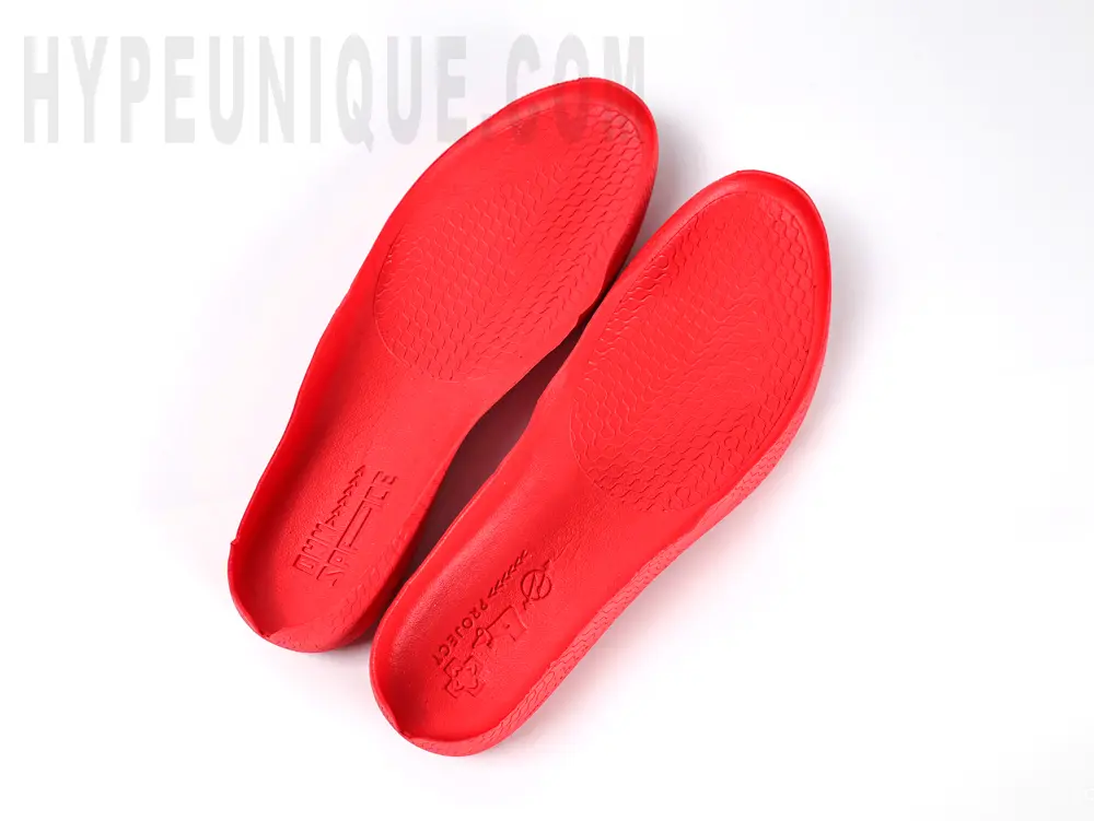 the red insole