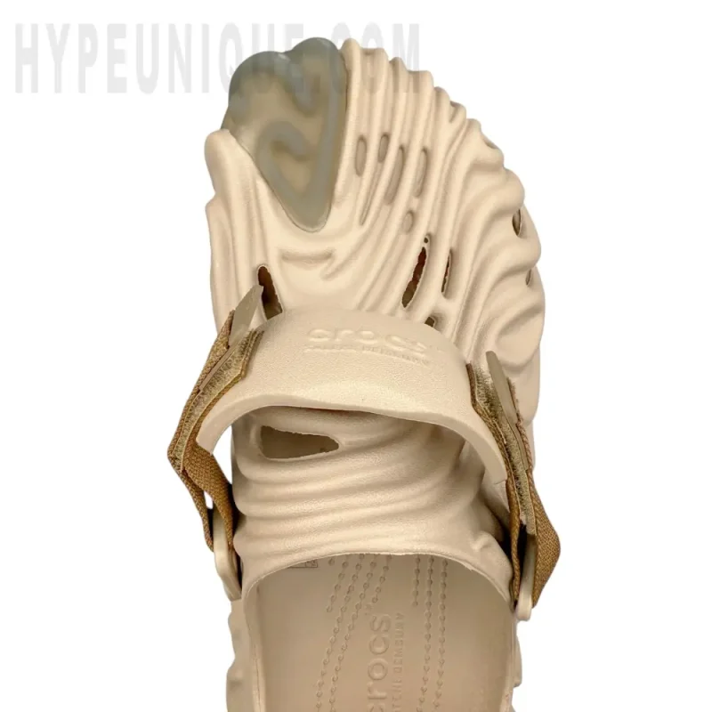 The right foot pair
