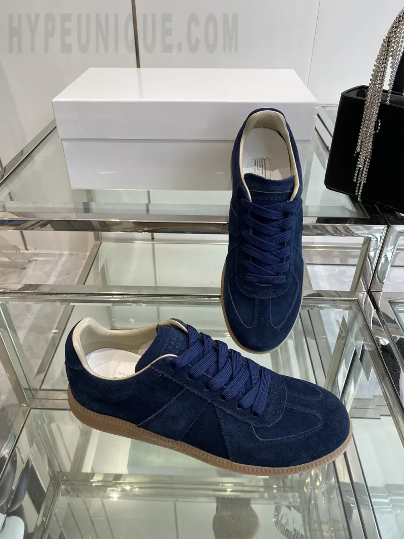 The pair of the shoes