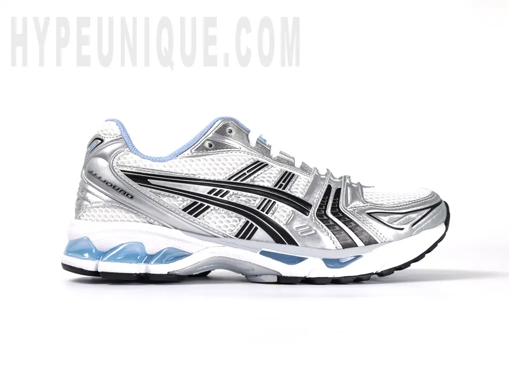 the right foot pairs