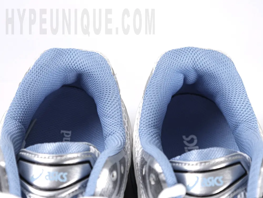 the light blue heels