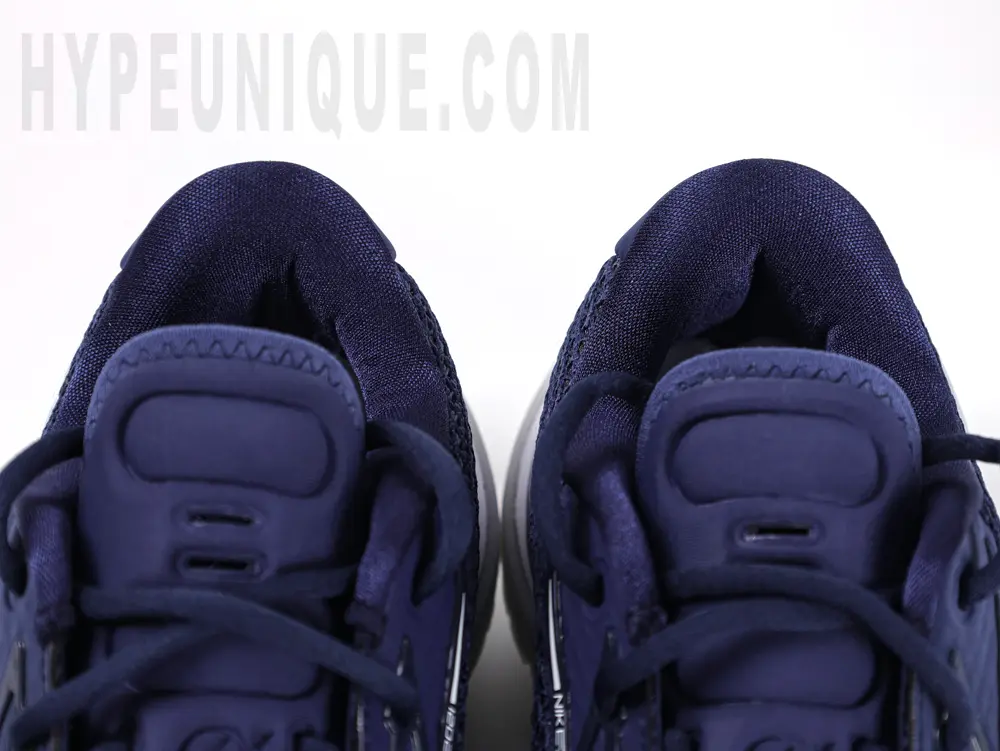 Dark blue tongue and blue shoe mouth
