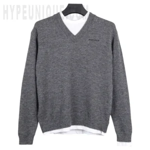 Cashmere V-neck sweater