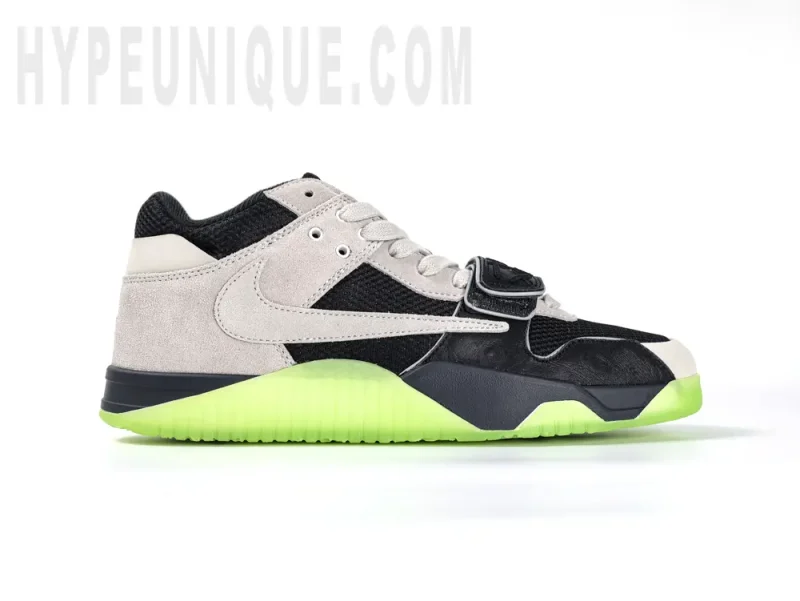 Details on the outside of the shoe