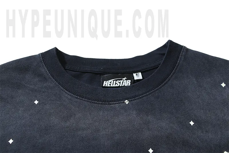 Close-up of the collar detail