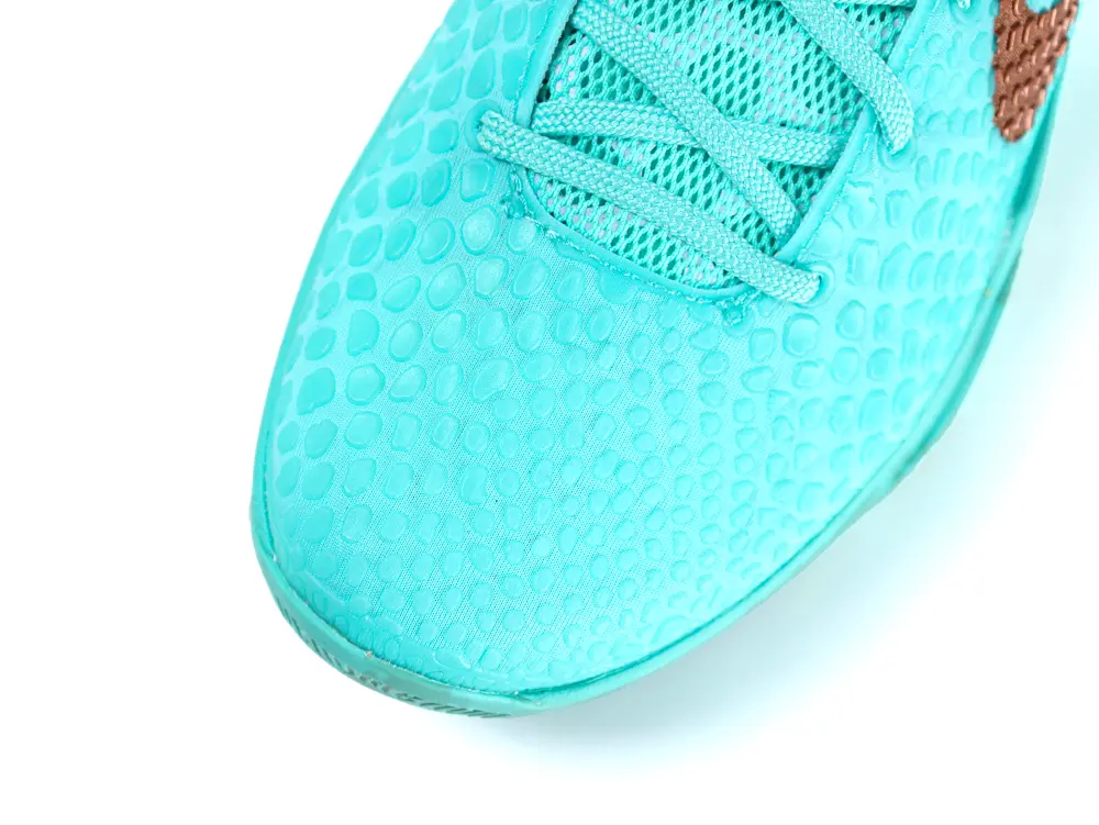 Toe cap, top view