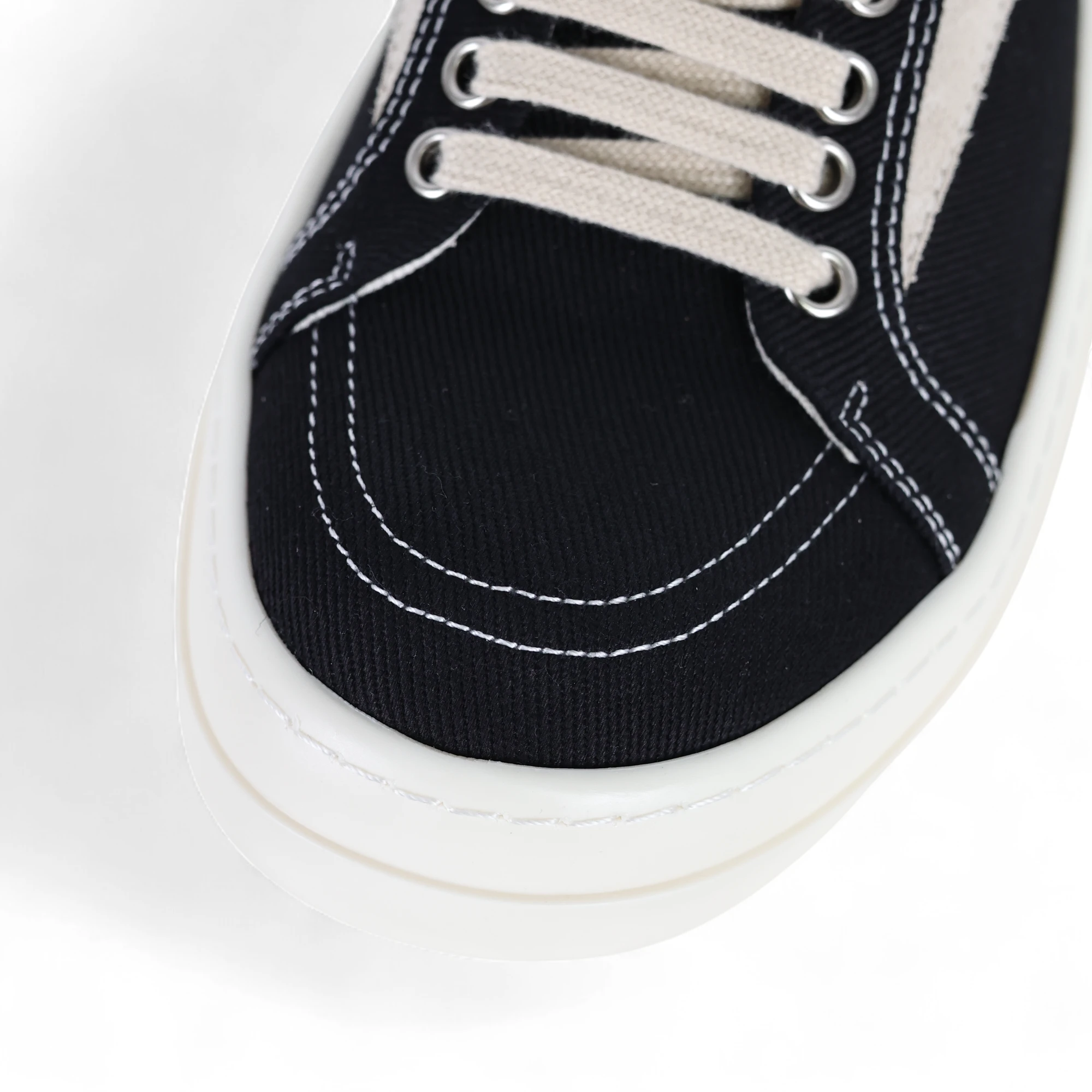 the black toe