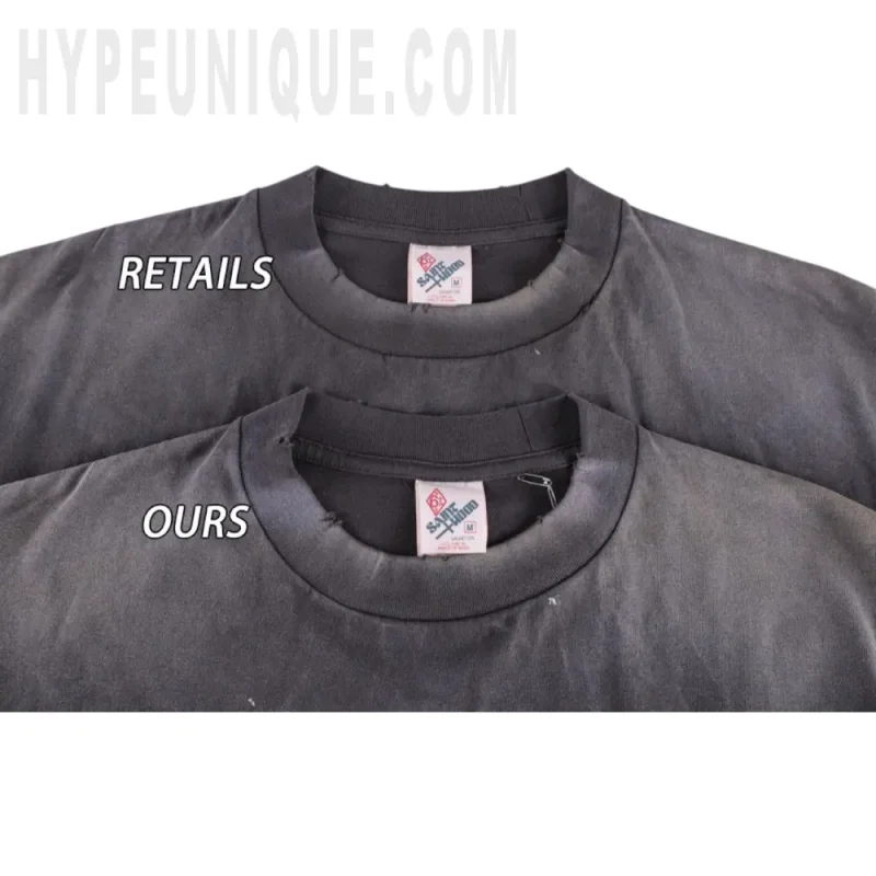 Close-up of the collar detail