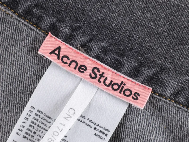 the acne studios wash tag