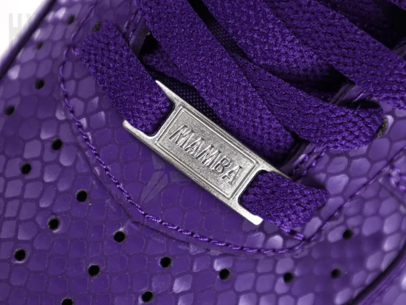 the lace buckle