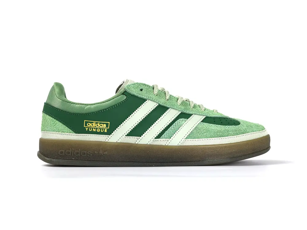 the right foot pair