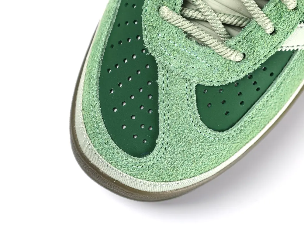 The upper is available in two colors: dark green and light green