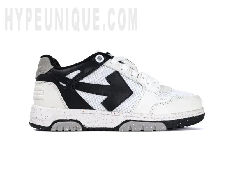 the right foot pairs