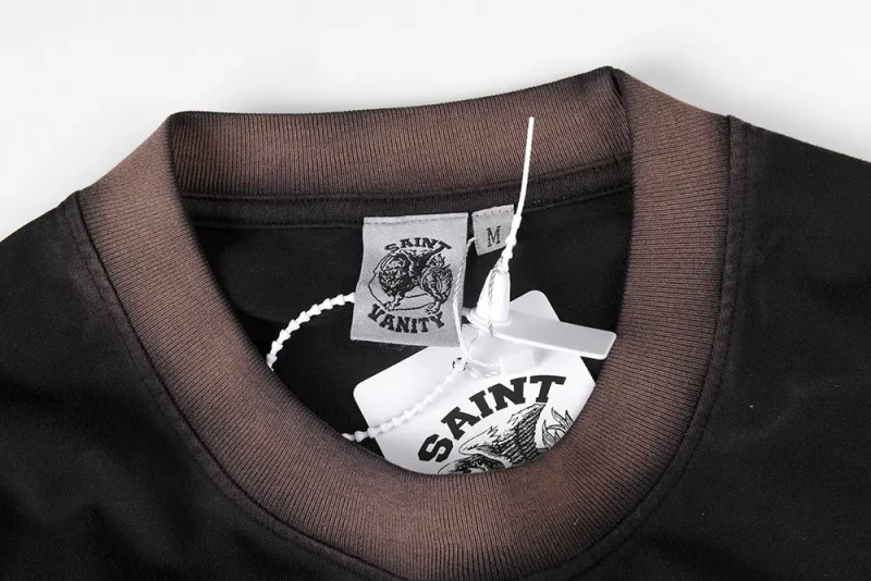 Neckline
