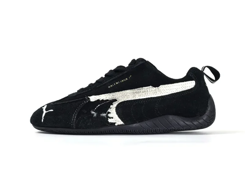 the black color right foot pairs