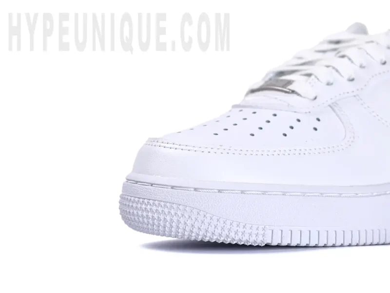 White leather toe