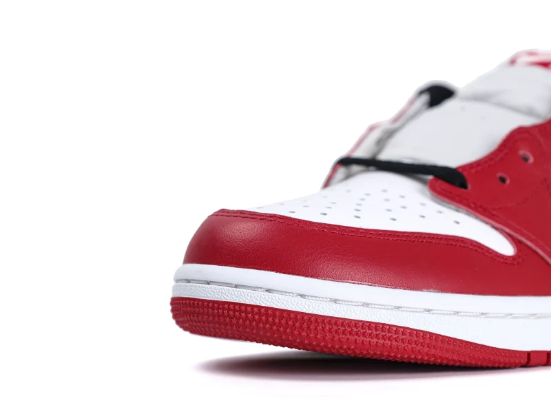 the red toe box