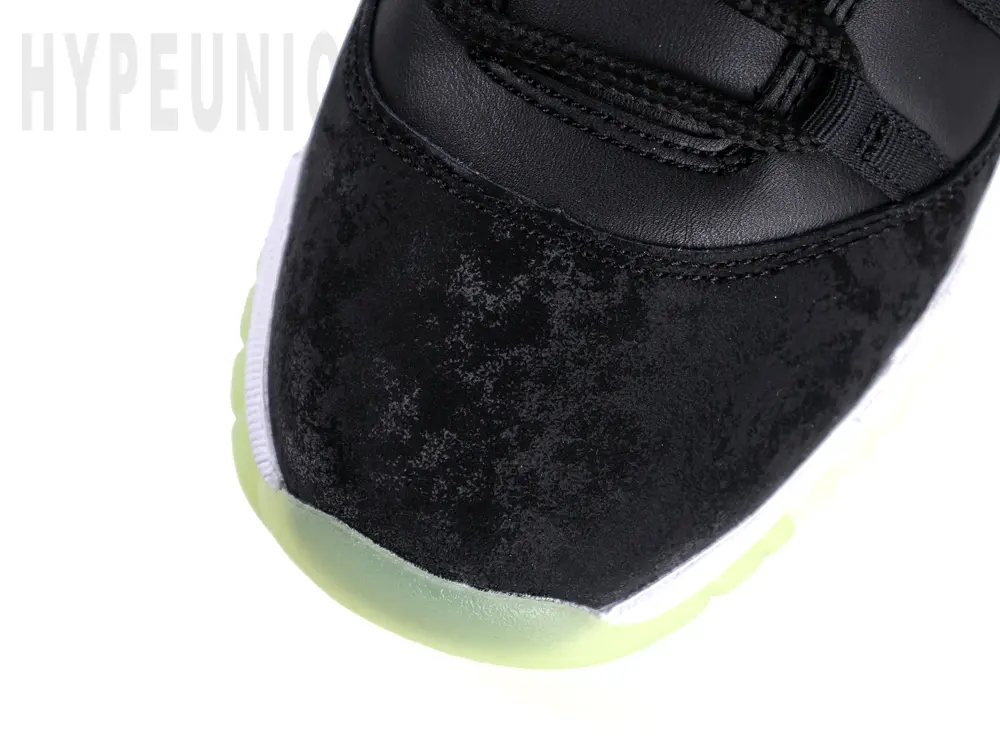 Suede toe