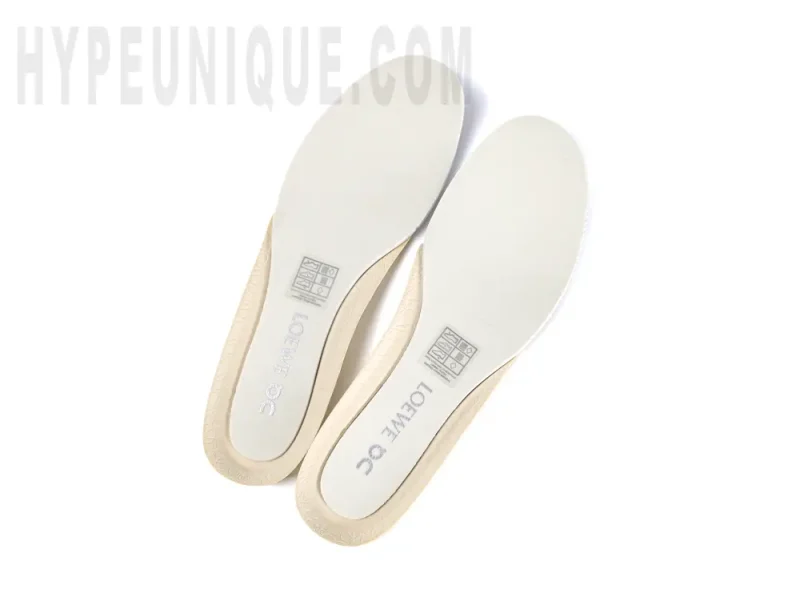 the white insole