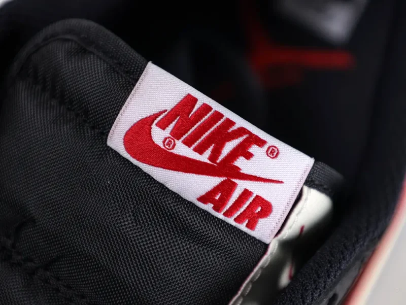 the nike air wovem