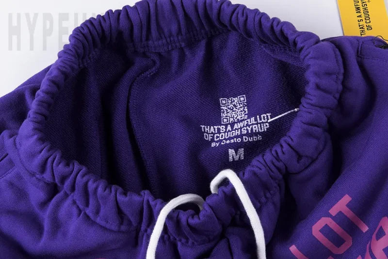 QR code and size display inside the crotch of the pants